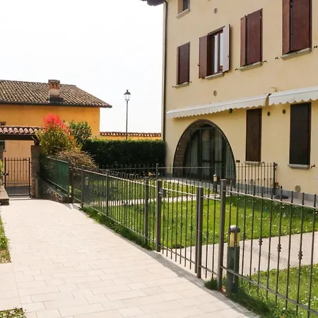 Serniga Apartment Gardone Riviera
