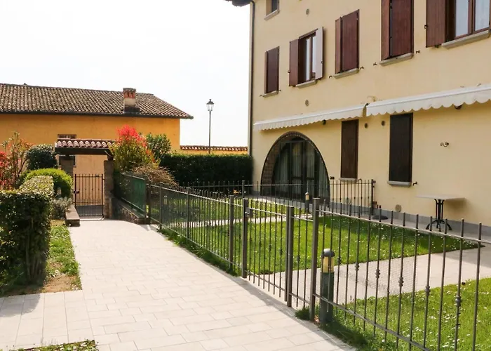 Serniga Apartment Gardone Riviera